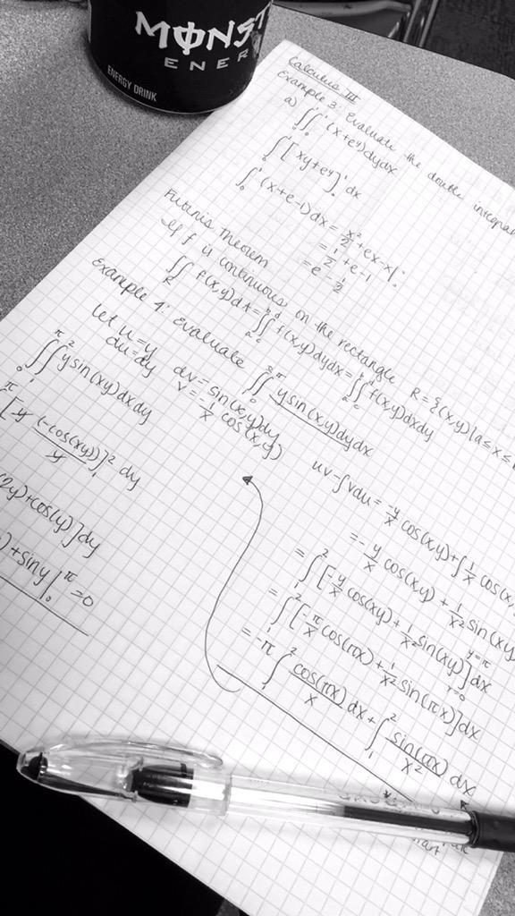 aracelydlt's tweet photo. 'cause one integral wasn't enough, now double...ð #calculusIII http://t.co/VUPHjwSpIx