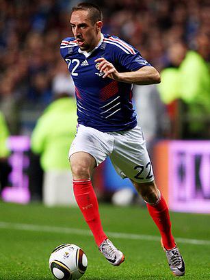 A happy birthday to the French jewel, Franck Ribèry! 32 today 
You\ll always be one of my favorites, Vive Les Blues: 