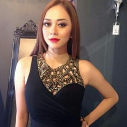 FCaurakasih's tweet photo. Love teh @aurakasih87 gnitee http://t.co/YZmK57Qjl8