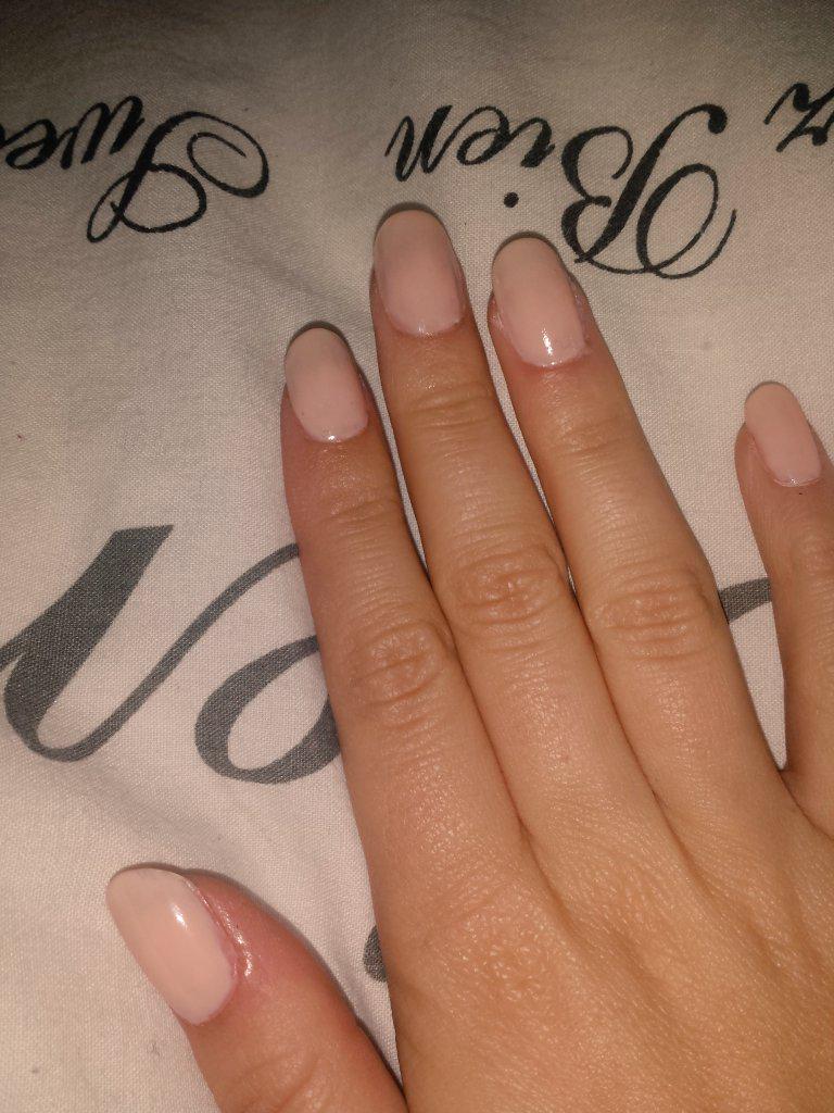 everydee's tweet image. nep nageltjes op een natuurlijke manier, i love it!