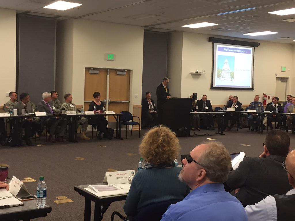 WAMilAffairs's tweet photo. .@GovInslee shares @WAStateCommerce work promoting WA as ideal place for future #cyber jobs & #workforcedevo http://t.co/wuF1xtOvWH