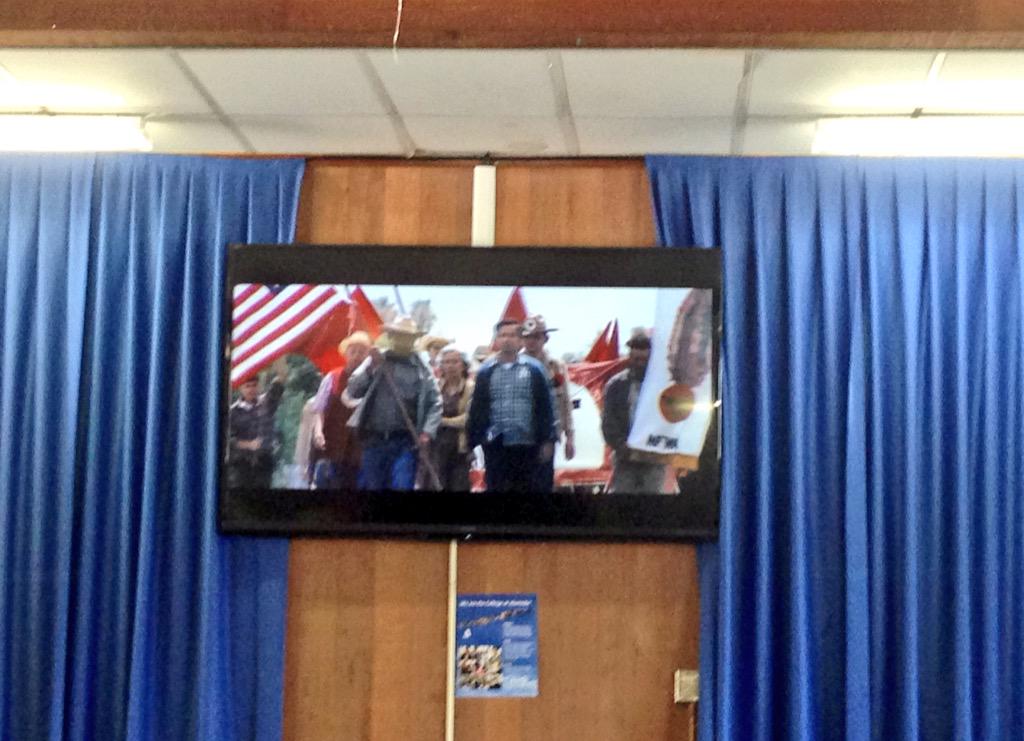 COA_StudentLife's tweet photo. FREE film screening of #CesarChavez in the Pit @#CollegeofAlameda. Come out &amp; support the #LatinosUnidos student club http://t.co/ugYoUPeeL4