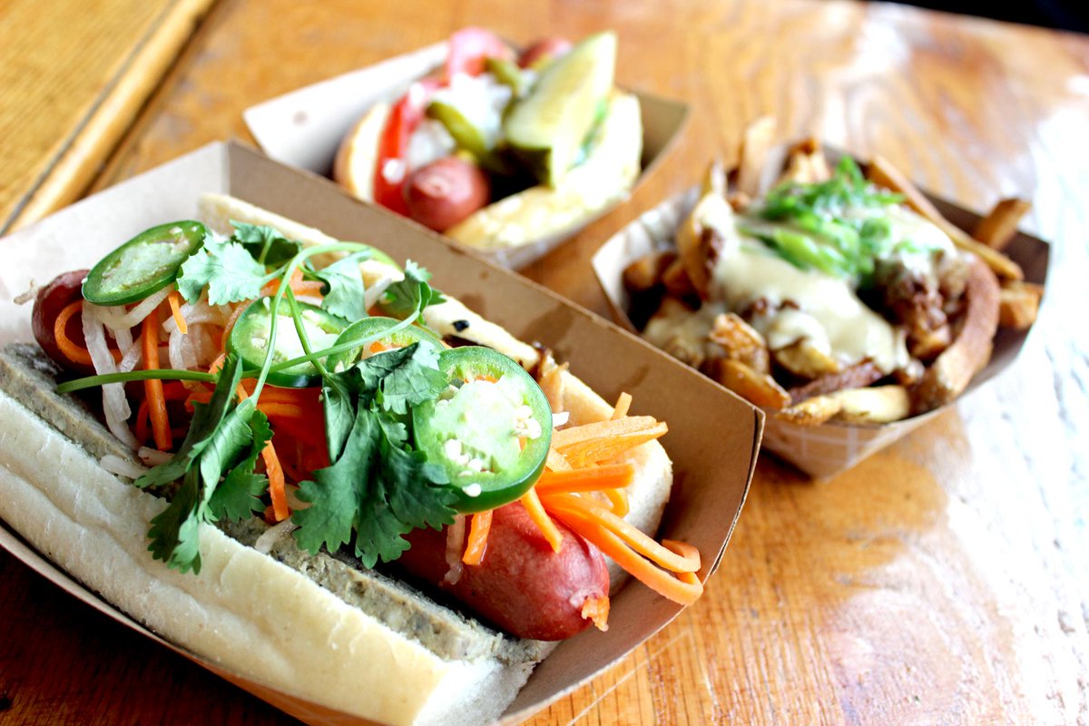 The 7 Best Hot Dog Spots in Minneapolis: bit.ly/1yT4nfx