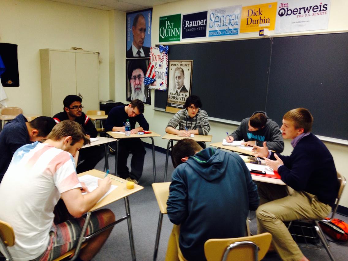 ChrisWolak1's tweet image. @elkroges courageously drops knowledge  on @shirin_ebadi 's Golden Cage, while the Grand Ayatollah looks on. #compgov