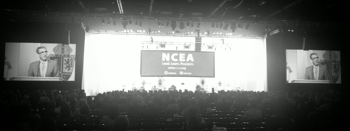 ShawnXaviour's tweet photo. The Opening Ceremony of the National Catholic Educational Conference! #NCEA15 #LeadLearnProclaim #MakingADifference http://t.co/rJI4jvPftB