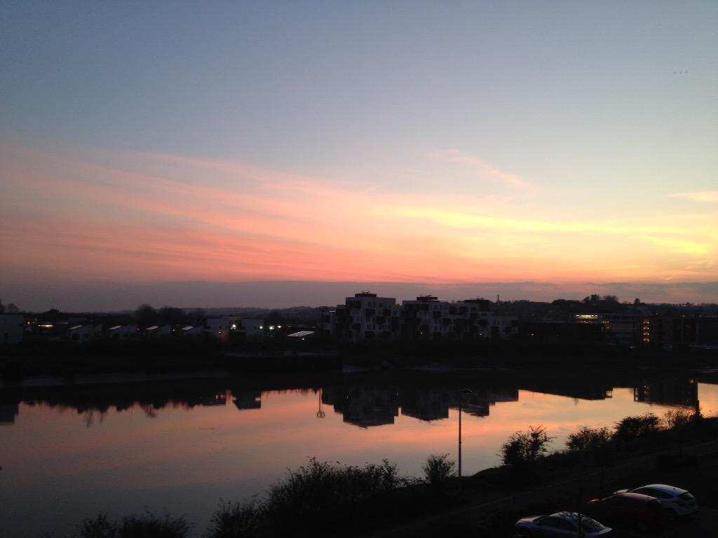 PoetPedro's tweet photo. #ilovesunsets http://t.co/ih0WOdQUNw
