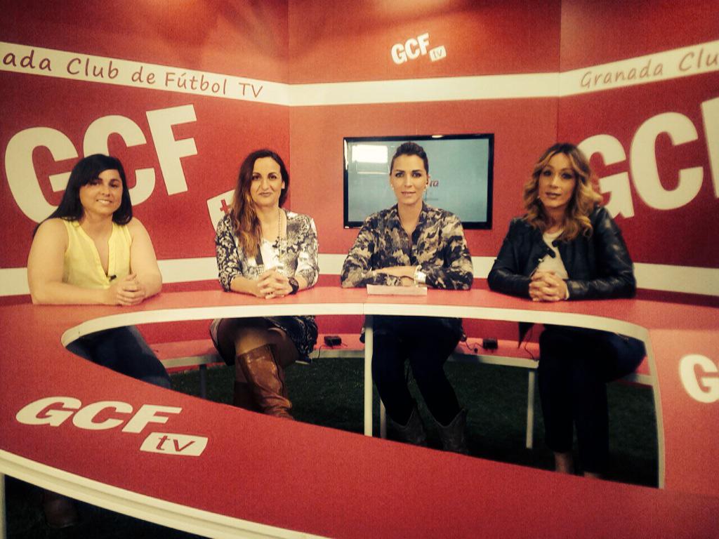 MJMesaOlea's tweet photo. 22:00 #PlanetaGranada en @GCFTV_ después #TaconesFuera con @teresamartinb #VasArco y @AnaBelizon de @GranadaCFFemeni http://t.co/AsW4CUXnsH