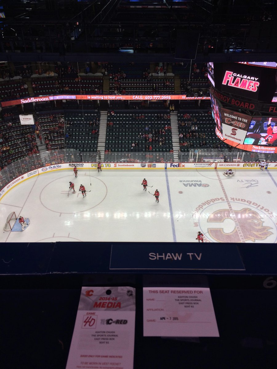 ashtag00's tweet photo. The #TheSportsJournal is at the dome. Puck drop in 10! @von_legend  http://t.co/GI3aTcNxuK http://t.co/PBLl6ygRqu