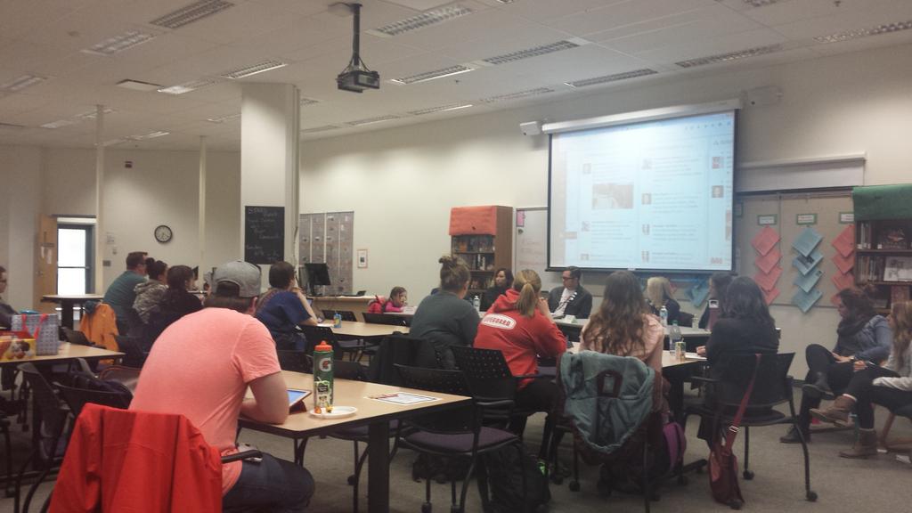 MsBWingert's tweet photo. #sjpanel great turn out tonight #starsregina http://t.co/6HMw2UwAAs