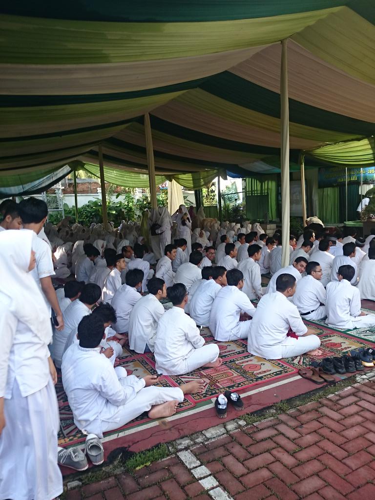 MPK - OSIS SMAN 65 tweet media