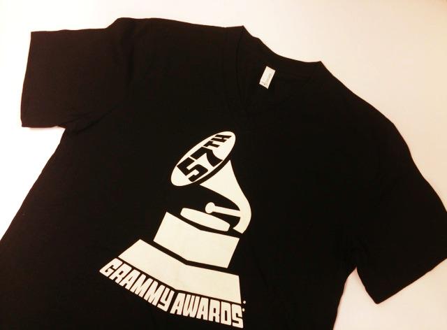 Grammys's tweet photo. Want to #win an exclusive #GRAMMYGiftBag? Simply RT to enter for a prize pack w/ @HarmanKardon Esquire Mini Speaker. http://t.co/s22tZgvkvB
