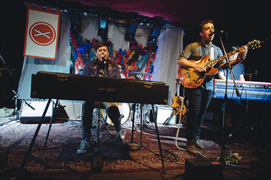 GelatinousBlog's tweet photo. A look back at our @treefortfest adventures, starting with @the_domestics - http://t.co/bbY5U0QhLb http://t.co/rvpivIWa6M
