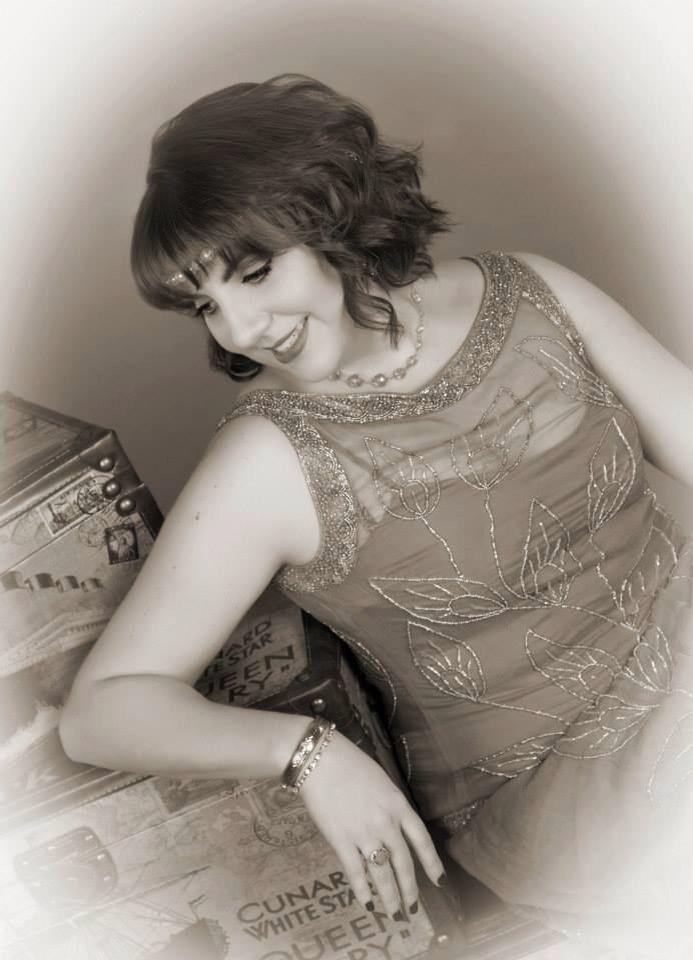 Deco_dence's tweet image. What a great present from friends #vintage photoshoot @InStudio37