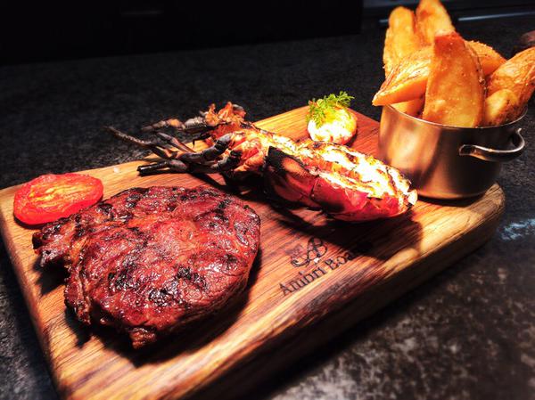 AmbriBoards's tweet photo. Lots of New designs we will be sharing with you now tonight #GalwayHour #Delicious #HandcraftedBoards http://t.co/nj8TCOuD0s