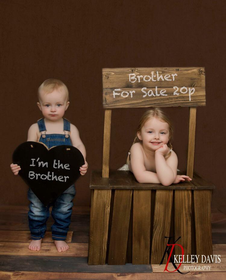 KelleyDavisKDP's tweet photo. Jessie & Teddy #SiblingWeek #siblinglove #photography #cute http://t.co/UZBbu1v4no