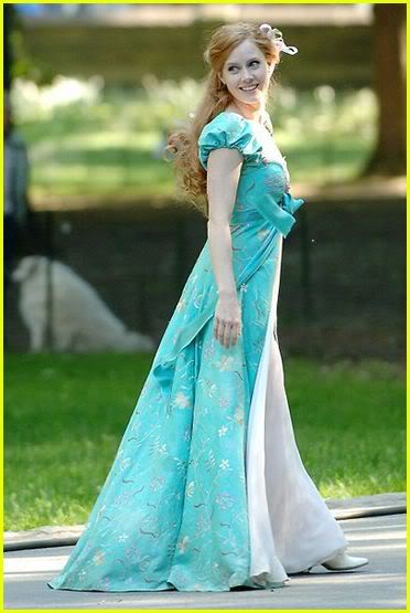 Giselle wondered the streets of Storybrooke as played with a piece of her curtain handmade dress that she made--