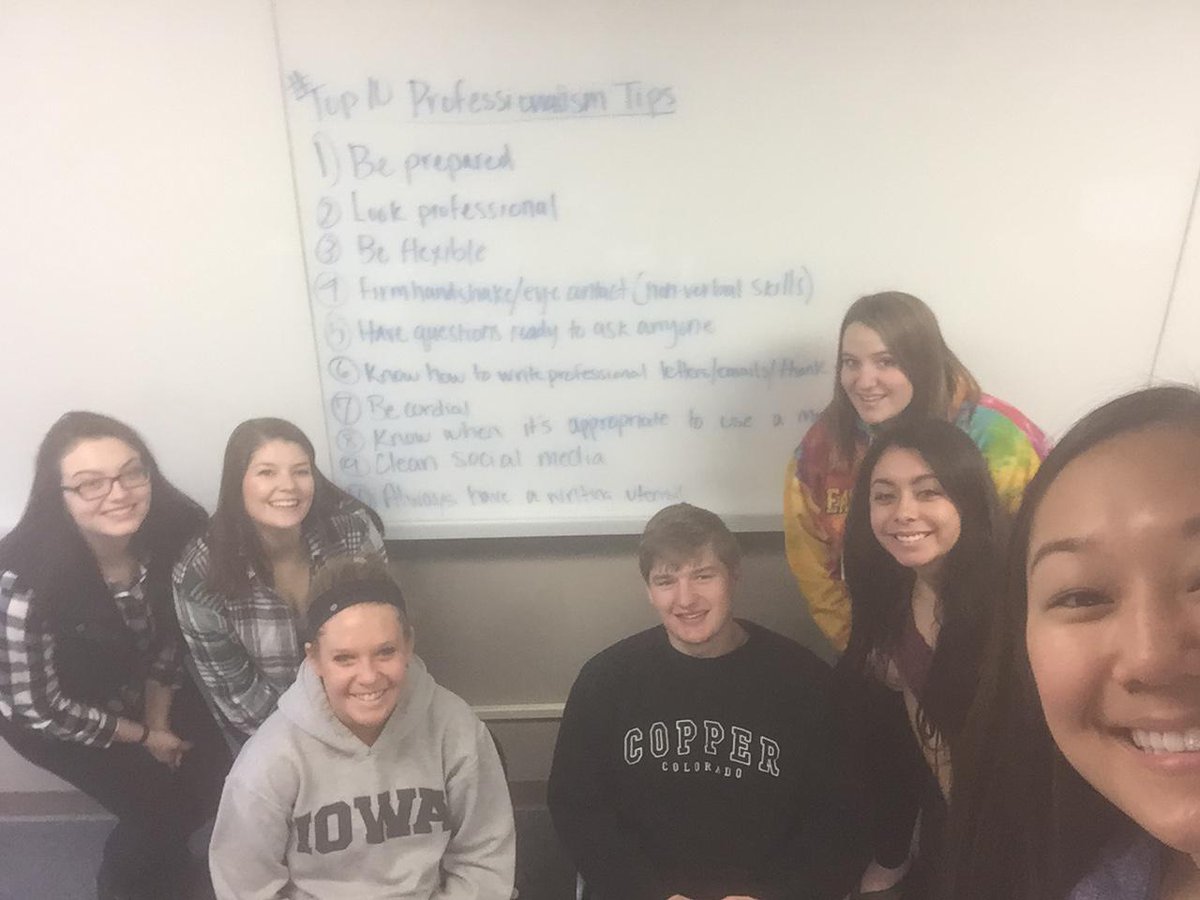 CLA_UIowa's tweet photo. Check out this great #CLASelfie from Amanda McFadden's Class! Thanks for celebrating with us guys! #CLAAwarenessWeek http://t.co/SeqERHJUGq