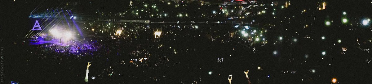 Bunny_Hop_Hop's tweet photo. Bright lights. @30SECONDSTOMARS in Minsk 04/04/15.Thanks a million <3
@tomofromearth @ShannonLeto @JaredLeto http://t.co/YvwvzbI0oU