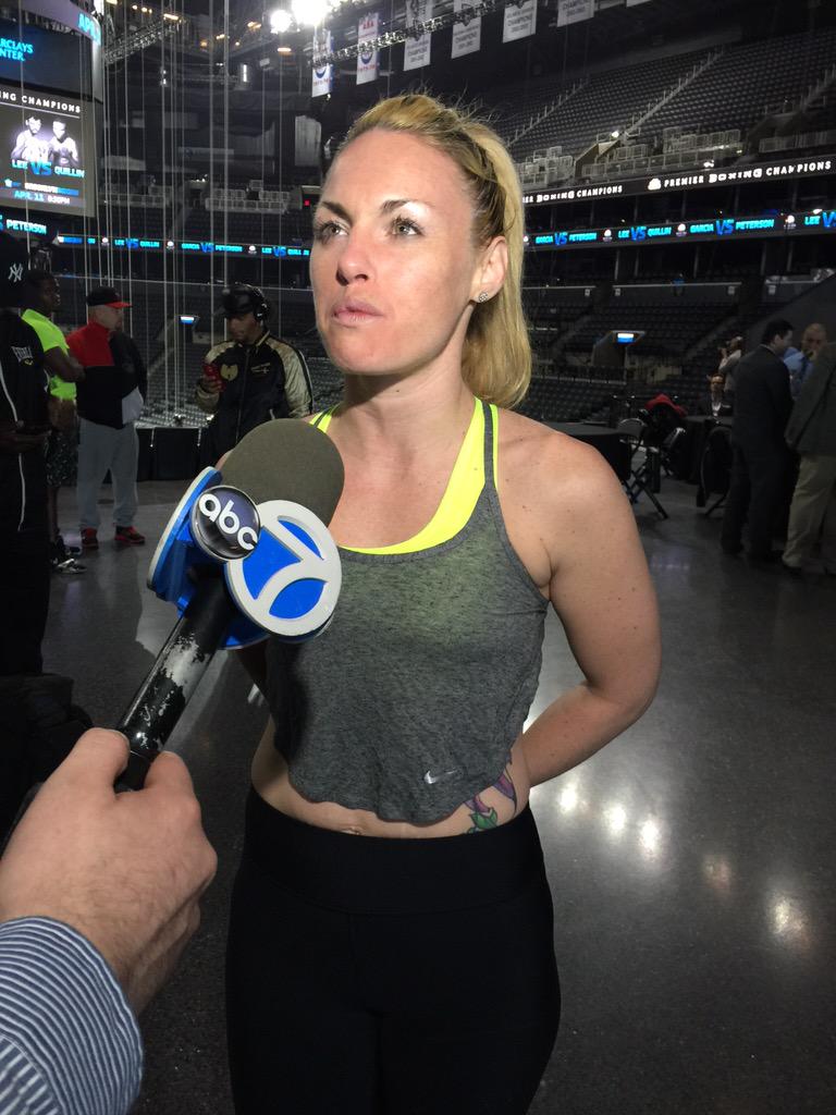 carhappykid's tweet photo. @barclayscenter for #bkboxing with @KIDCHOCOLATE and @HeatherHardyBox. Watch 4-8 6p on #abc7ny http://t.co/YEr1D9U4vV