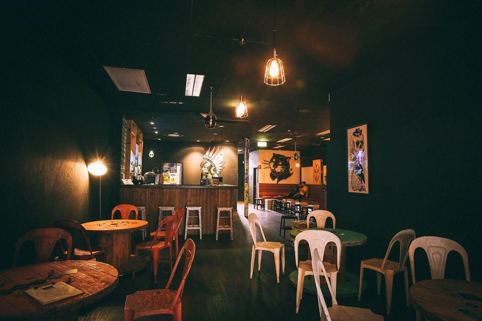 the_hideawaybar's tweet photo. Come in for drink !! http://t.co/0n9un9fMNa