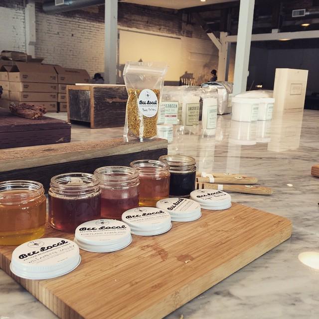 eliotsnutbutter's tweet photo. Good times meeting @jacobsensaltco w/ @beelocal as well. Collaboration? Stay tuned! #beeloโฆ http://t.co/4V17o2oxYa http://t.co/AUamiXipWs