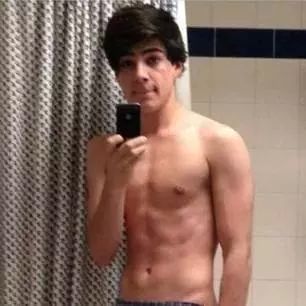 CodersDeMPG's tweet photo. 5/? @JosDice #YoAmoAlSensualDeJos >.< :3 Perdón, es que tuve que salir a comer, pero ya regresamos con el Yoss :3 http://t.co/6iM6IIlNGT
