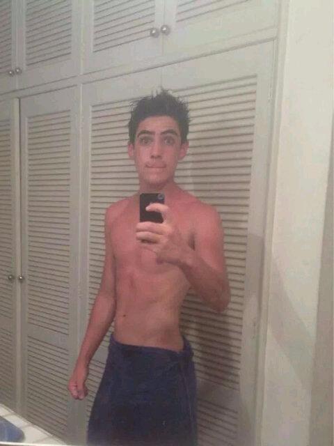 CodersDeMPG's tweet photo. 7/7 @JosDice #YoAmoAlSensualDeJos >.< :3. Hemos terminado; Quieren hacer algo? Otro especial, actividades,dinámicas? http://t.co/1odbQrXfBR