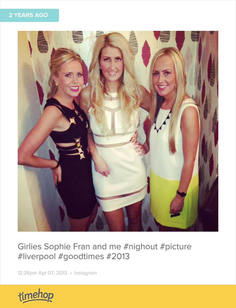 katestonsmith's tweet photo. 👯👯👯 http://t.co/cRmDdeB3jX http://t.co/0w0eumXA0n