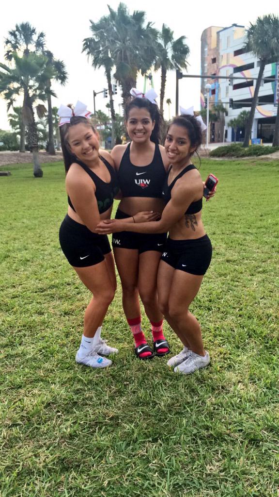 andriabarrera's tweet photo. Overload of photos and idc 😻#uiw #uiwcheer #NCAnationals http://t.co/BOEnORqTy6
