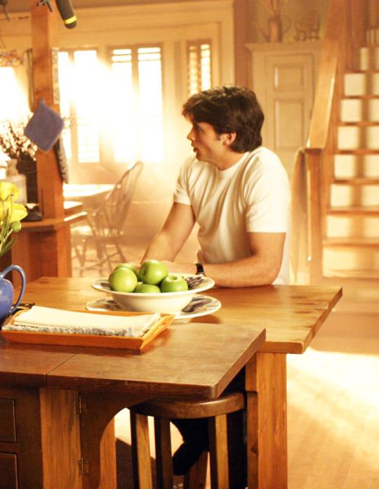 BTS #smallville #tomwelling via anything-gohs