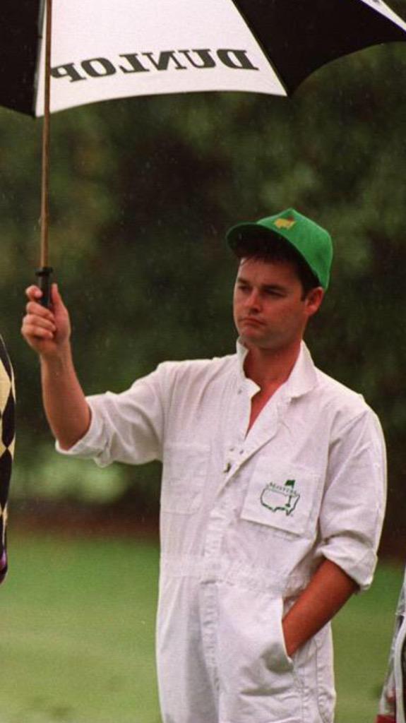Oh how I'm loving this Masters flashback of Billy at Augusta when he was caddying for Seve! Baby face!