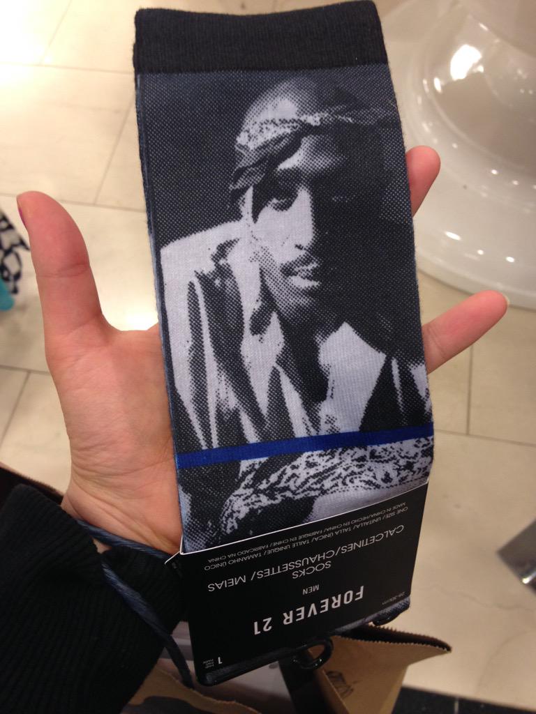 Samanthalongton's tweet photo. Get your Tupac socks for only $5.80 @ forever21 #GetItWhileItsHott http://t.co/ZvalRydSD5