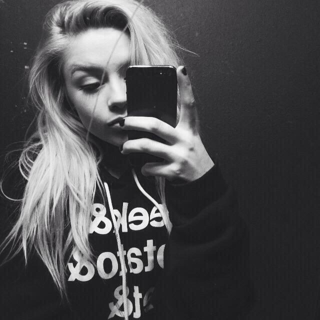 pcinting's tweet image. ⚫️black &amp;amp; white⚪️