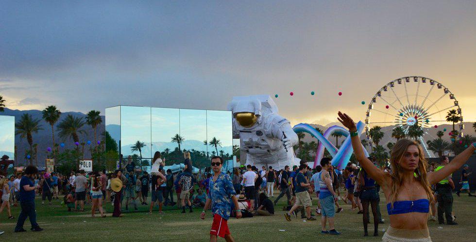 DailyHiveVan's tweet photo. The 2015 music festival season kicks off this week with Coachella http://t.co/ihZrXLLQ6y http://t.co/vLLAPdIymz