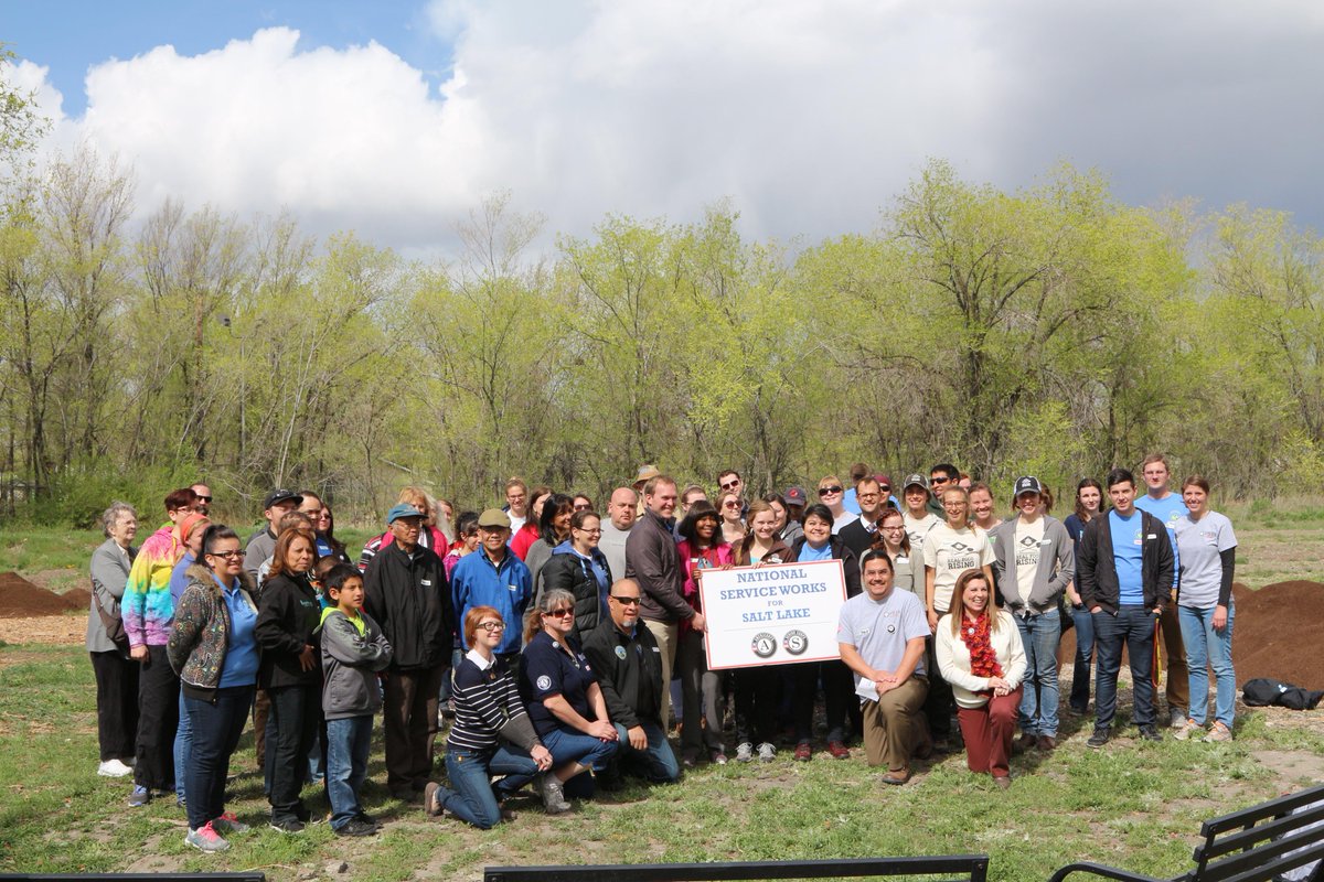 LaDawnStoddard's tweet photo. Great #Mayors4Service & #Counties4Service event today at Real Food Rising @food_real--thank you @MayorBenMcAdams! http://t.co/2aQ7u2JkIS