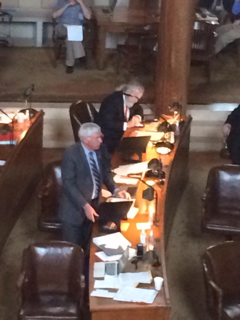 STRATCOMFellows's tweet photo. We proudly stood as we were introduced at the NE legislature. Then they introduced a 4th grade class. Ego Karma http://t.co/PruA5yUswO