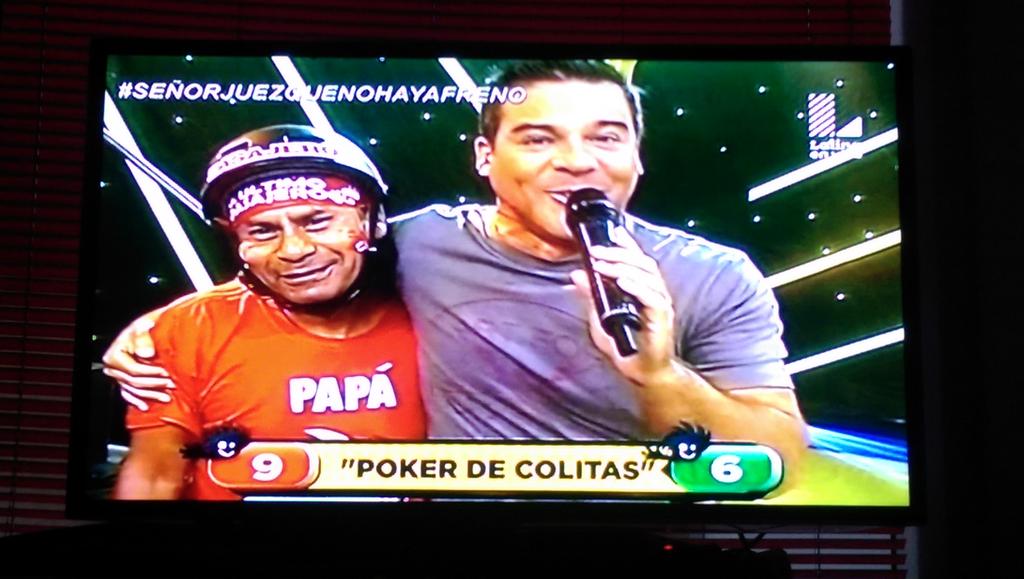 Angelitoba's tweet photo. @upasajeroperu  y @adolfoaguilarv  no sabe cómo arreglar la quemada q le dio a la chibola x su novio delante del papá http://t.co/DOqmw7eFlS