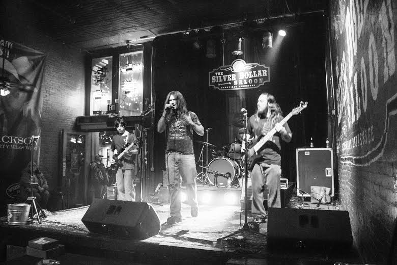 LeadersAndKings's tweet photo. Pics from the Silver Dollar Show April 3rd. A Huge Thanks to Alena Nicolson for having us. http://t.co/pnYOWbeH6B