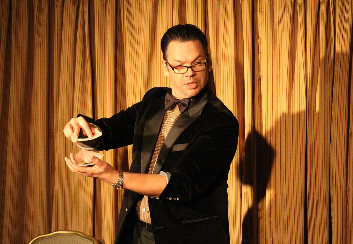 EatByTheBlueSea's tweet photo. You'll be ROFLing one second &amp; astonished the next! @StandupMagician is back! #InsomniaMagic http://t.co/hAwDsPlj1A http://t.co/pYckwU8hTv