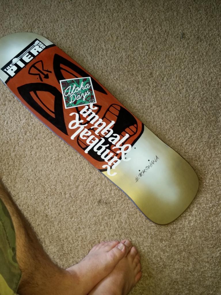 RedRumOhana's tweet photo. http://t.co/J0GyTu3uMb #SkateLife #FunShape #RRohana #RedRumSkates #FamTings #PassionNotFashion http://t.co/9jzTFdFntC