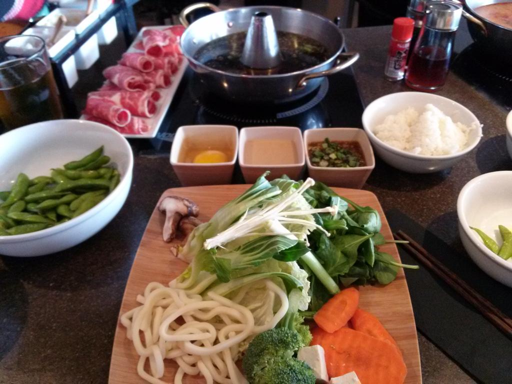 OCkingpin's tweet photo. Dinner with my dad. Cherish the time. These are a few of my favorite things... #tabushabu #foodporn http://t.co/2slURRbwyd