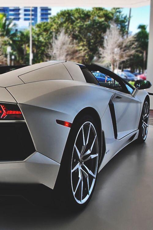 TheInsaneCar's tweet photo. Dreams 🙌 http://t.co/PKujIfo7hT