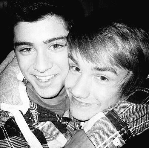 Temaria_x's tweet photo. @ZaynHoodDuet no matter what happens... They will always be brothers &amp; best friends... ZOUIS ZIAM ZARRY &amp; ZIALL ❤️ http://t.co/IpDuGqkLun