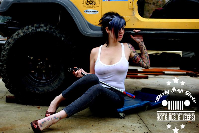 dirtyjeepgirls's tweet photo. Thanks! To all you tweeps that follow!  Tag me in any photos of Jeep Girls you C or take! Or any shots of your Jeeps! http://t.co/DYWtPizMmc