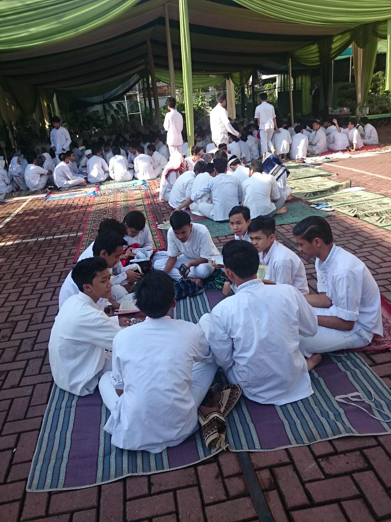 MPK - OSIS SMAN 65 tweet media