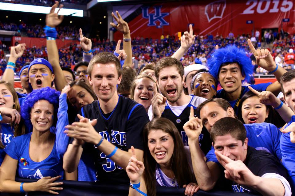 dukeDSB's tweet photo. OFFICIAL DSB PHOTO ALBUM: @DukeU in the #FinalFour - http://t.co/pZt51RFAEK @DukeStudents #GoDuke #Champions http://t.co/tsqnrjtOhl