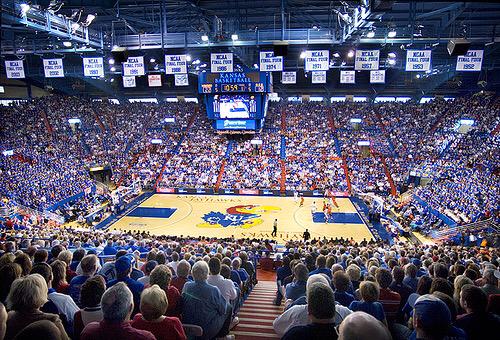 barstollpolIs's tweet photo. Greatest College Basketball Arena
• Sweet 16 •

RT ~ KFC Yum! Center
Fav ~ Allen Fieldhouse http://t.co/QkVC6uREVq