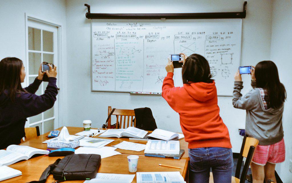 Sylvia_teacher's tweet photo. 'Taking notes in the 21st century.' - my class, which does great boardwork. http://t.co/Dc8xjInzfU