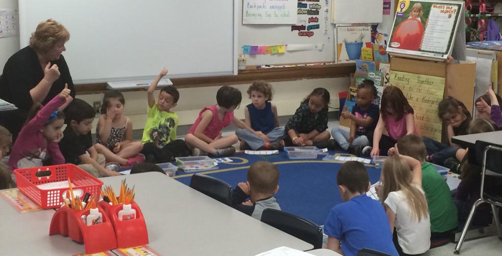 OttBearCubs's tweet photo. Kindergarteners show great cooperation and problem solving with 10 frame math @OttBearCubs @4301kay #ISDstrong http://t.co/0vnL9NwWhn
