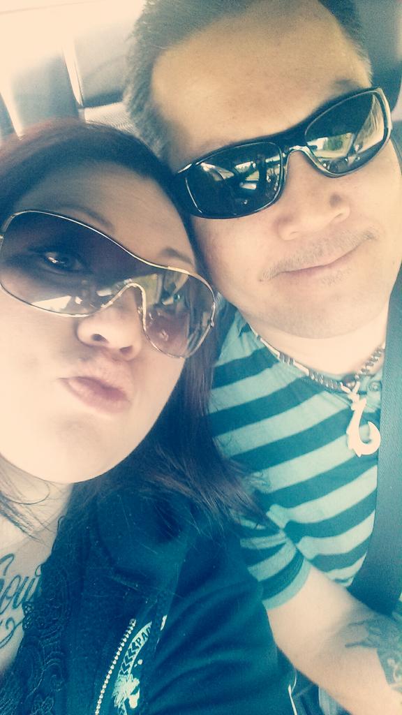 miscmalia's tweet photo. Me and the bestie 💛 @KTarape  #ohana #bff #bestie #Hawaiians #spoiledbrat #polynesian http://t.co/SjJq2VQ3kn